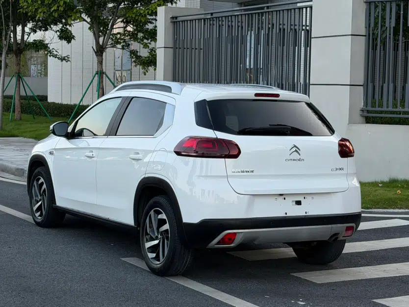 Citroen C3-XR 2015 1.6L Automatic Pioneer Model — миниатюра 19