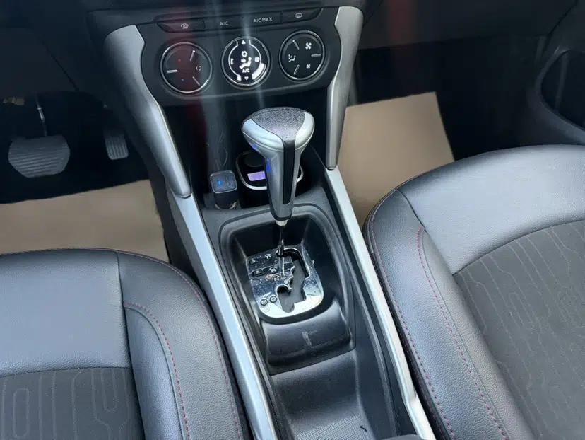 Citroen C3-XR 2015 1.6L Automatic Pioneer Model — миниатюра 26
