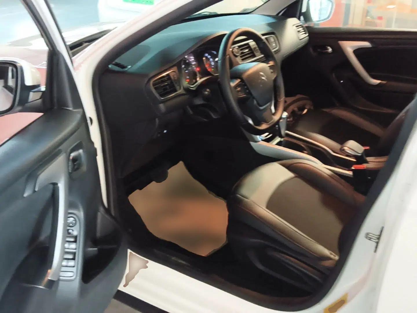 Citroen C3-XR 2015 1.6L Automatic Pioneer Model — миниатюра 28