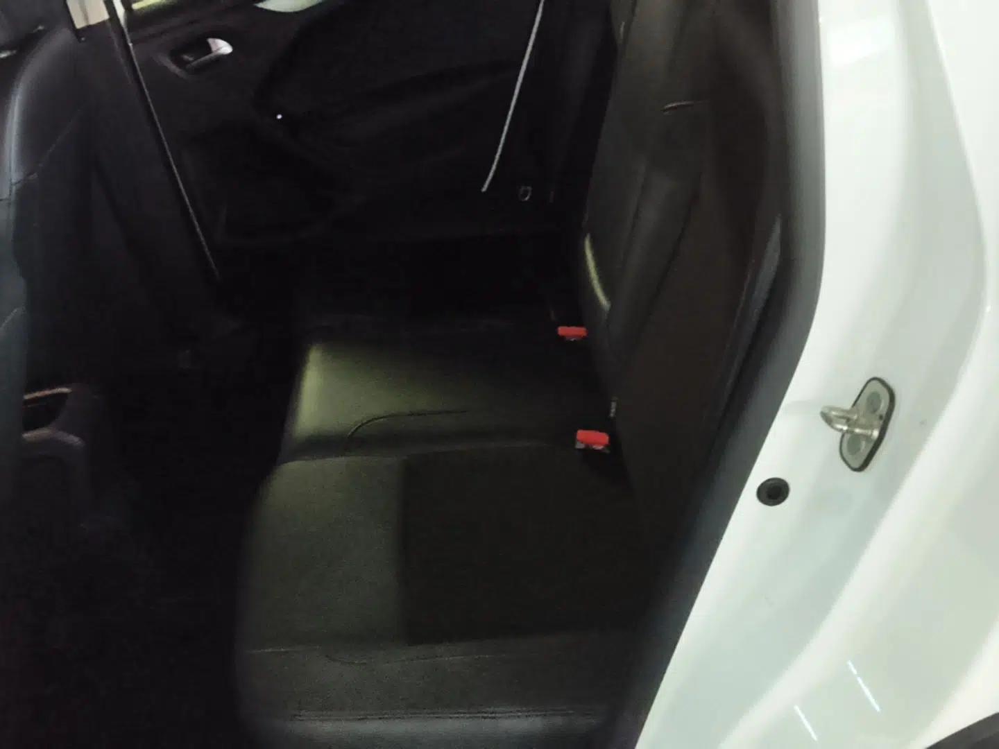 Citroen C3-XR 2015 1.6L Automatic Pioneer Model — миниатюра 30