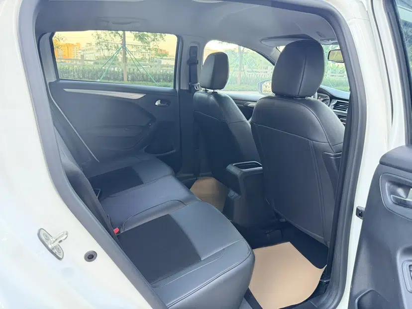 Citroen C3-XR 2015 1.6L Automatic Pioneer Model — миниатюра 35