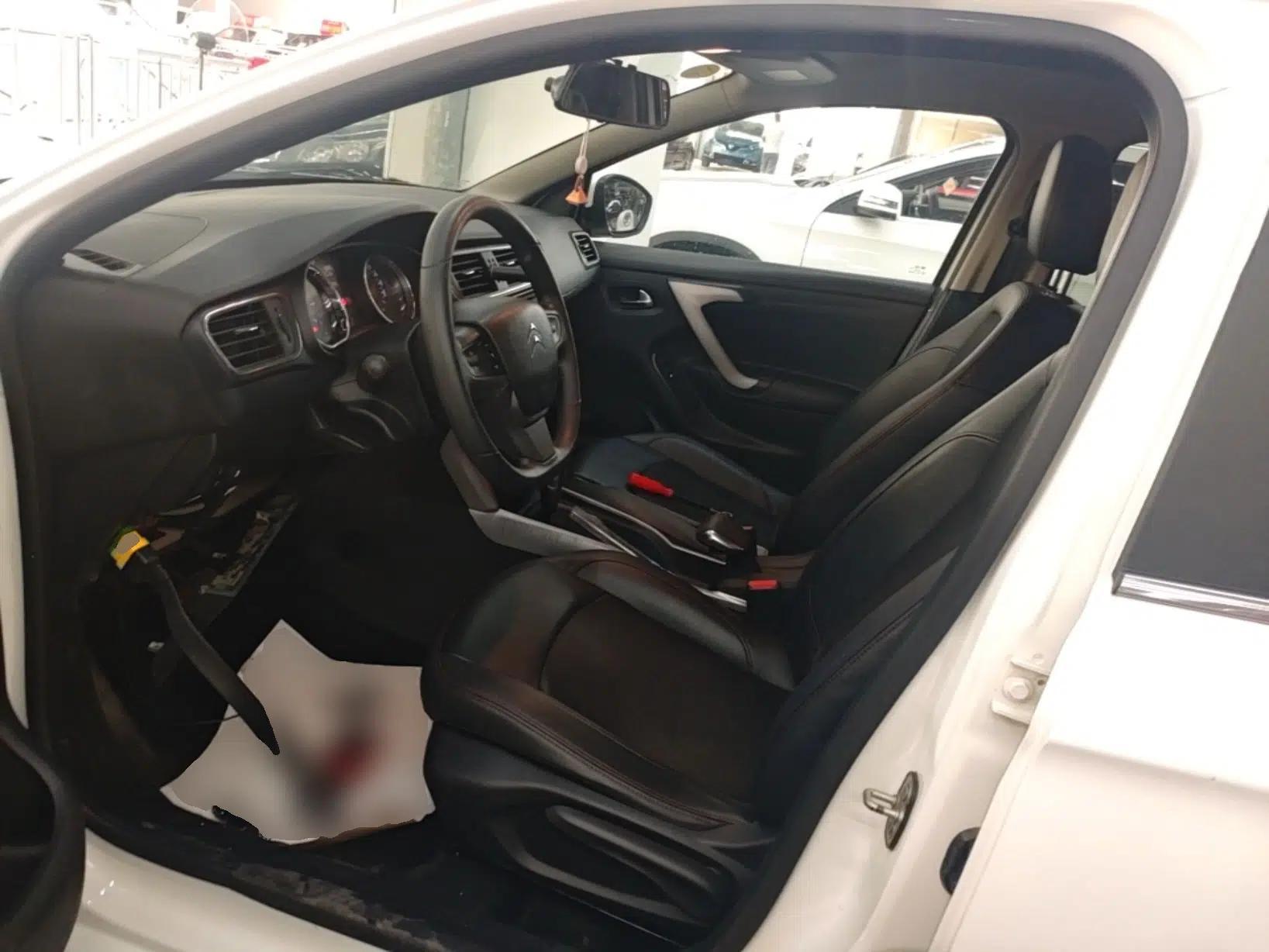 Citroen C3-XR 2015 1.6L Automatic Pioneer Model — миниатюра 22
