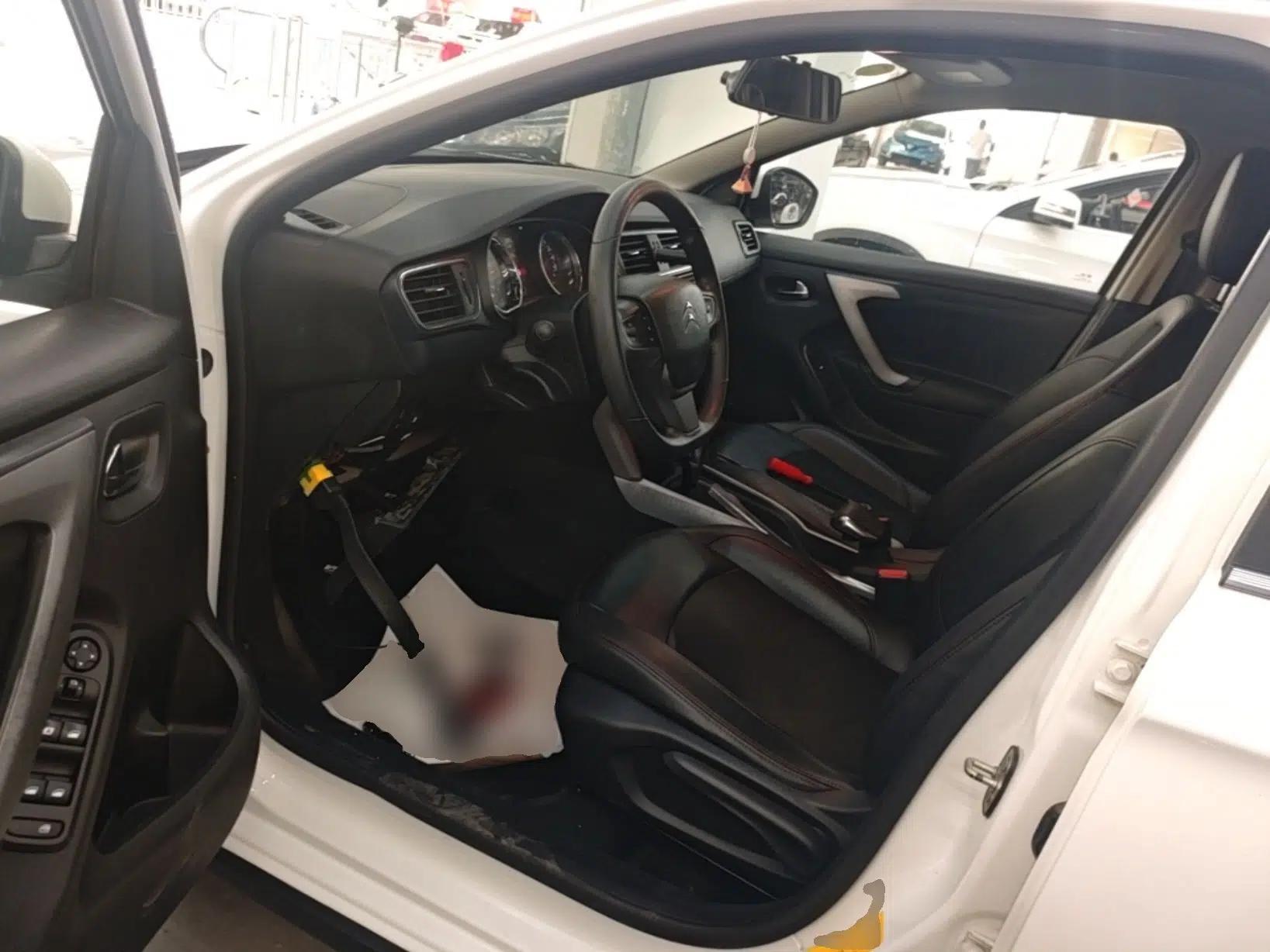 Citroen C3-XR 2015 1.6L Automatic Pioneer Model — миниатюра 23