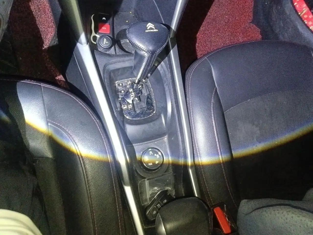 Citroen C3-XR 2015 1.6THP Automatic Smart Model — миниатюра 14