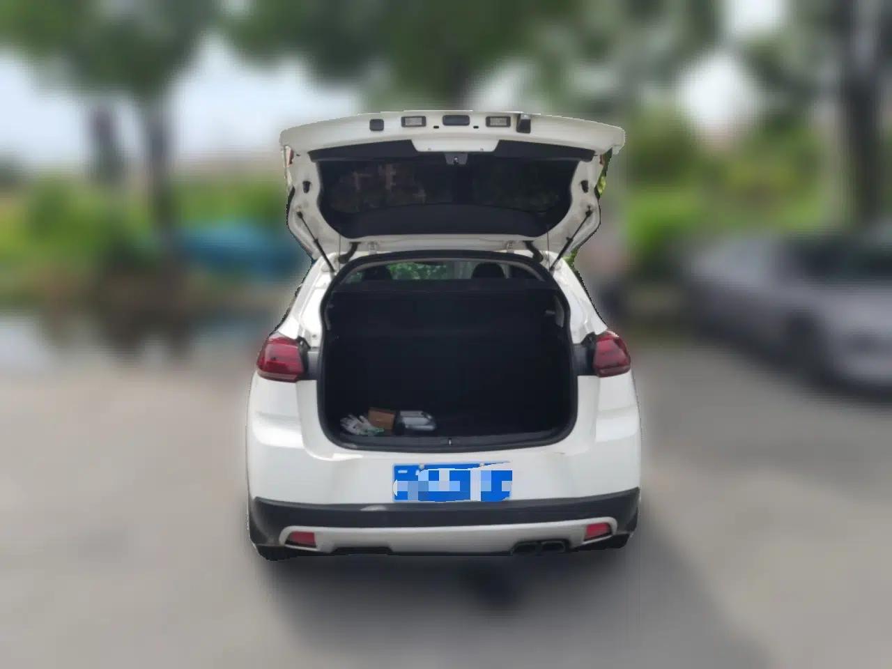 Citroen C3-XR 2015 1.6THP Automatic Flagship Model — миниатюра 19