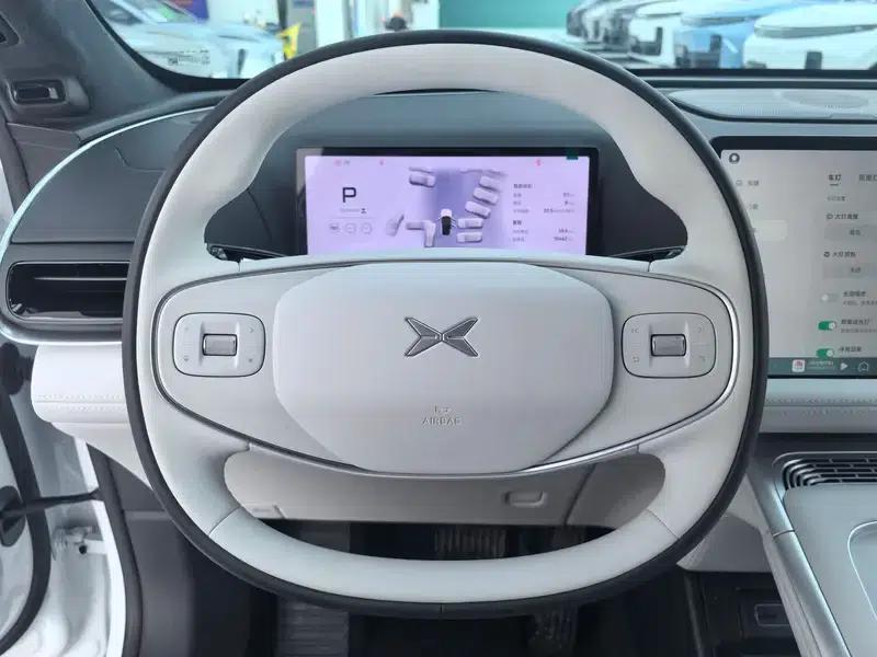 XPeng G9 2025 Model 680km Long Range AWD Max — миниатюра 10