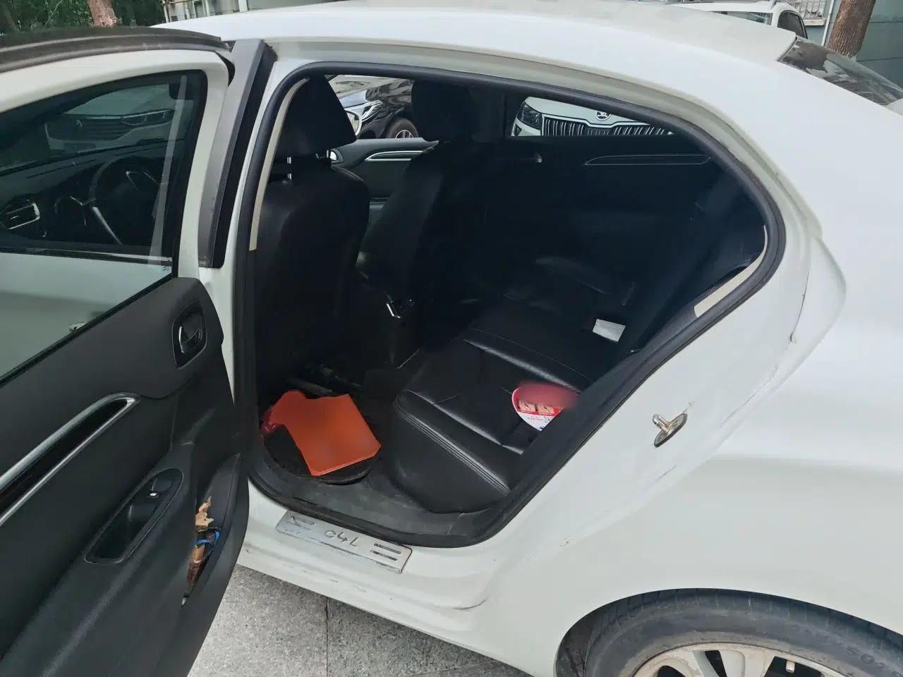 Citroen C4L 2013 1.6 THP Automatic Impression Edition — миниатюра 17