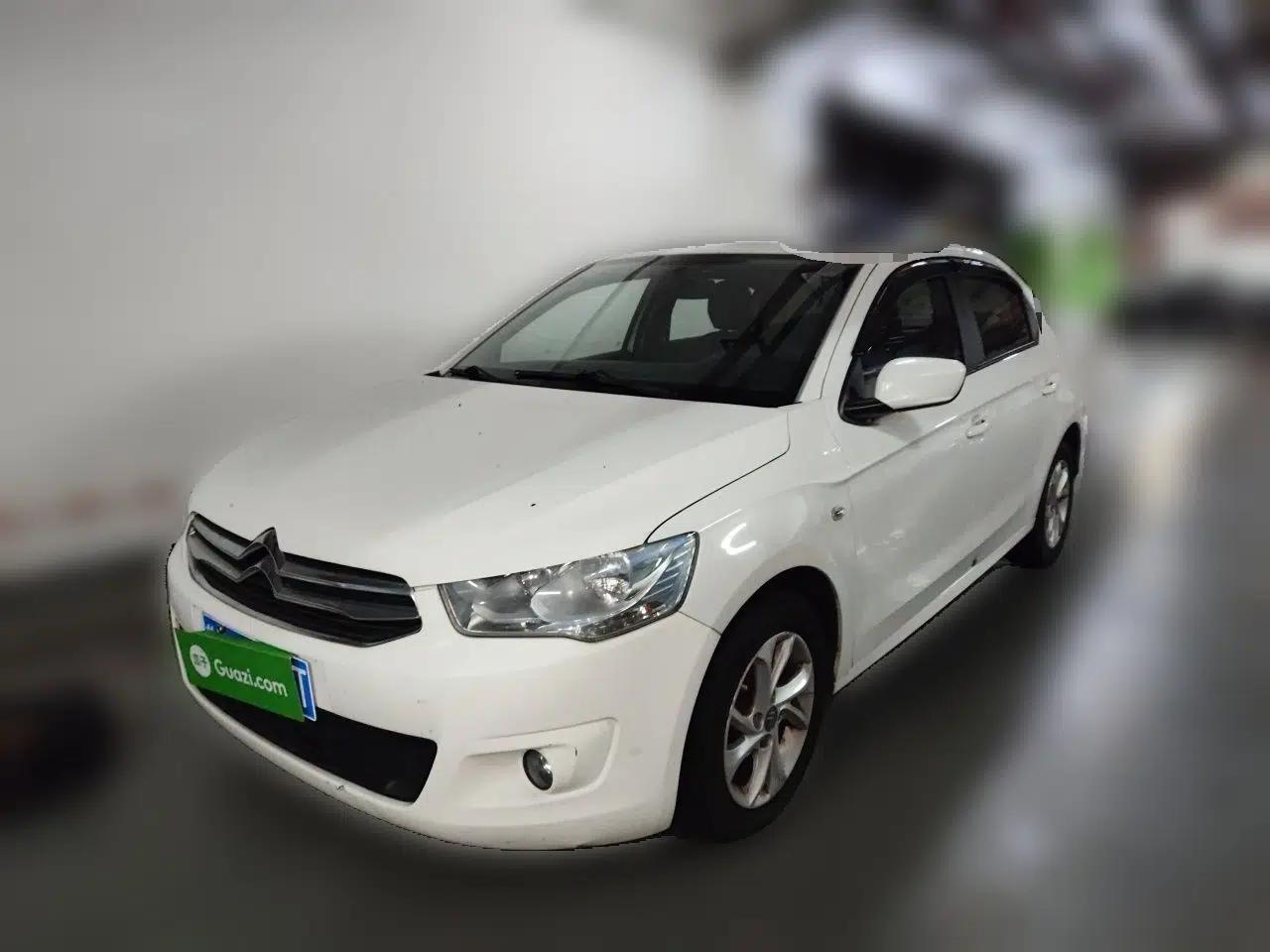 Citroen Elysee 2016 1.6L Manual Fashion Edition — миниатюра 1
