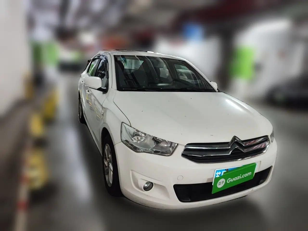 Citroen Elysee 2016 1.6L Manual Fashion Edition — миниатюра 3