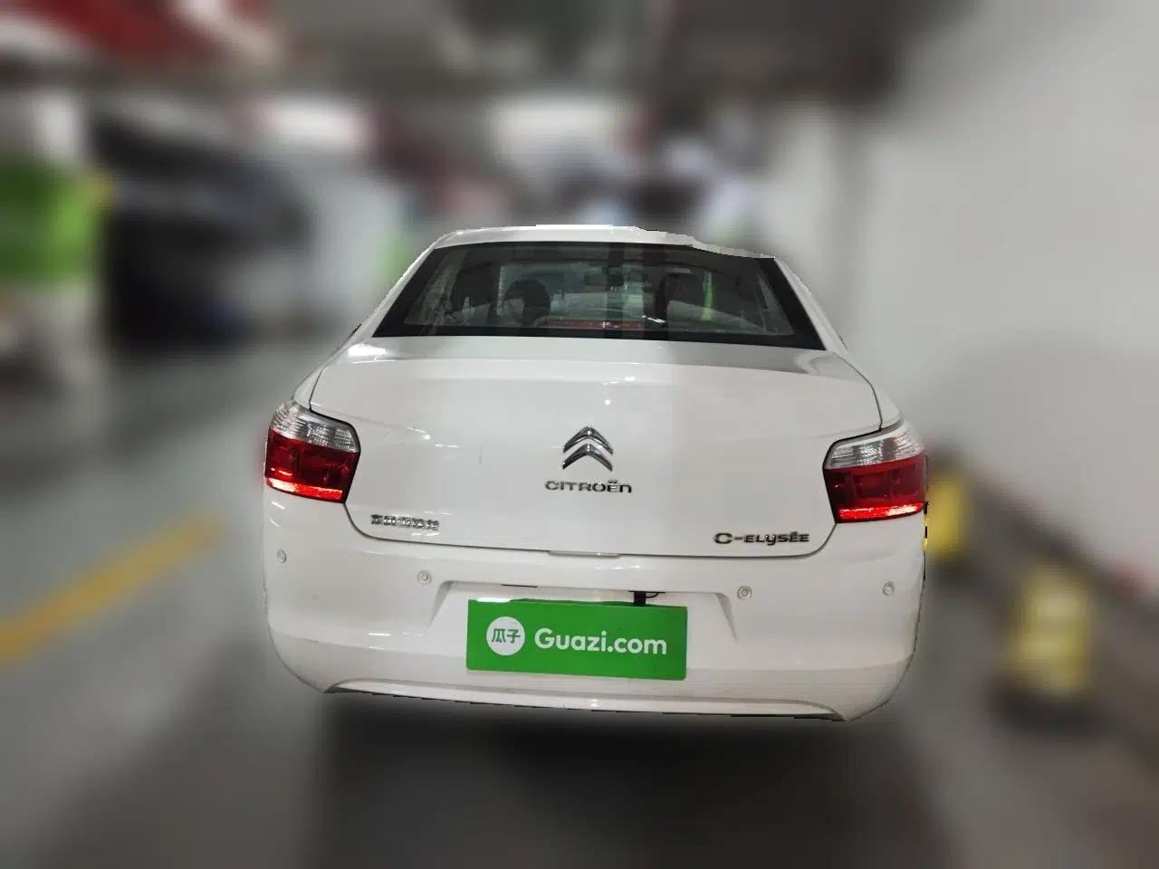 Citroen Elysee 2016 1.6L Manual Fashion Edition — миниатюра 5