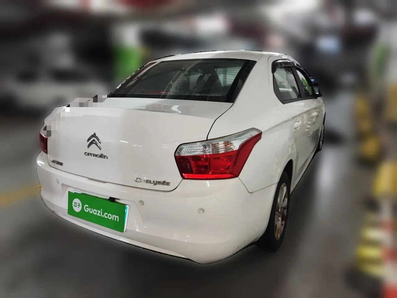 Citroen Elysee 2016 1.6L Manual Fashion Edition — миниатюра 6