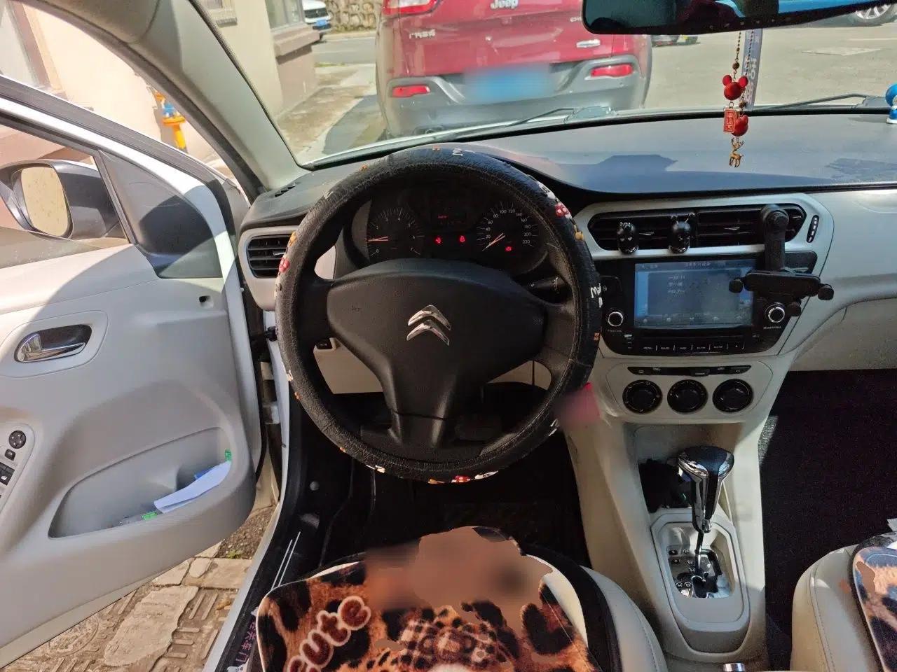 Citroen Elysee 2014 1.6L Automatic Fashion Model — миниатюра 10