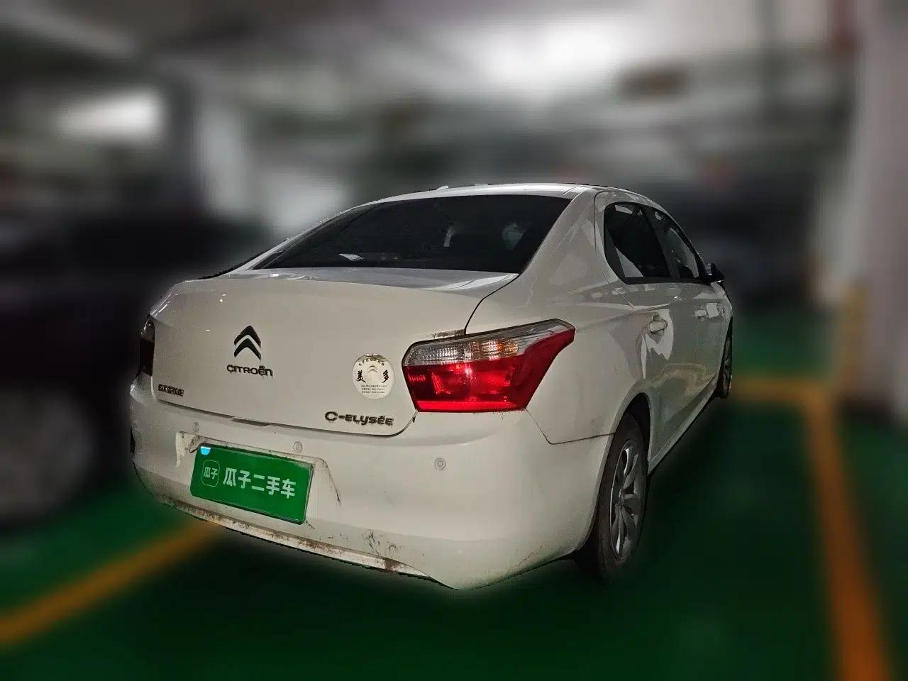 Citroen Elysee 2015 Zhishang Edition 1.6L Manual Fashion Model — миниатюра 6