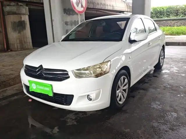 Citroen Elysee 2015 Zhishang Edition 1.6L Manual Fashion Model