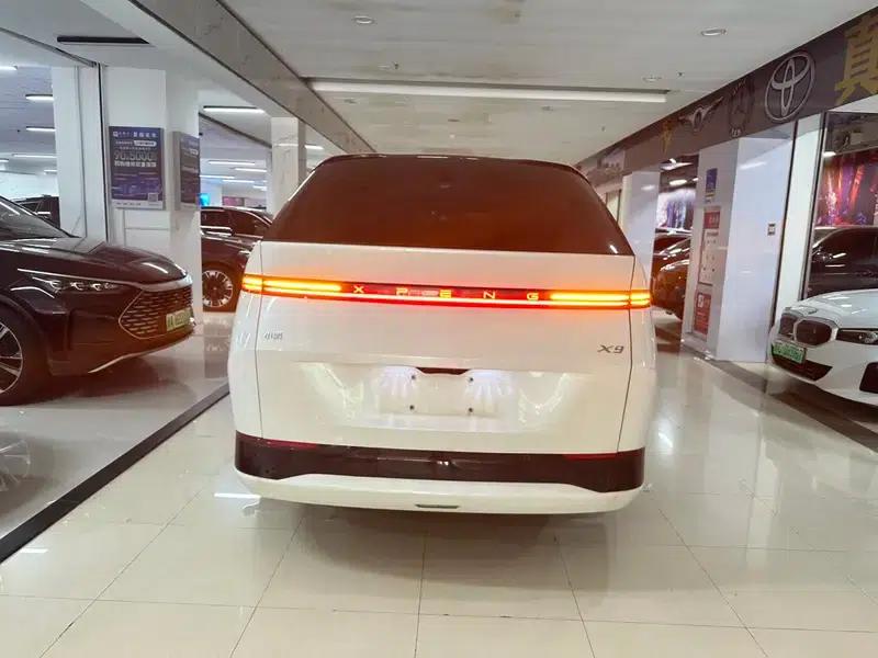XPeng X9 2024 Model: 702kWh Ultra-Long Range (Max) — миниатюра 4