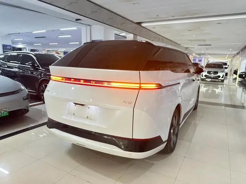 XPeng X9 2024 Model: 702kWh Ultra-Long Range (Max) — миниатюра 5