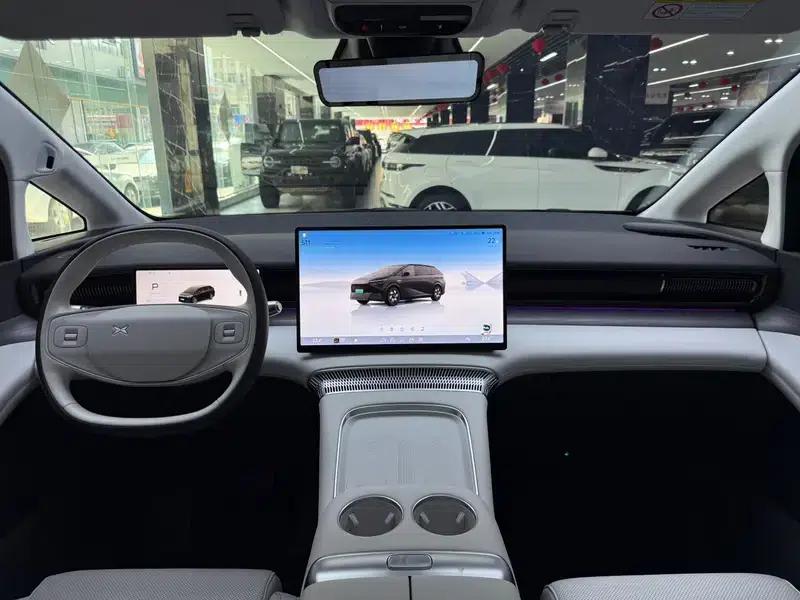 XPeng X9 2024 Model: 702kWh Ultra-Long Range (Max) — миниатюра 19