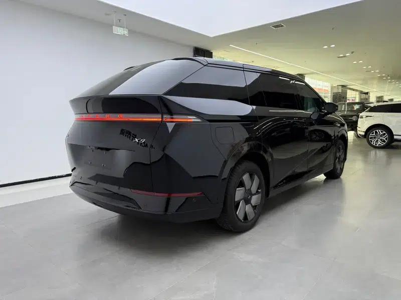 XPeng X9 2024 Model: 702kWh Ultra-Long Range (Max) — миниатюра 6