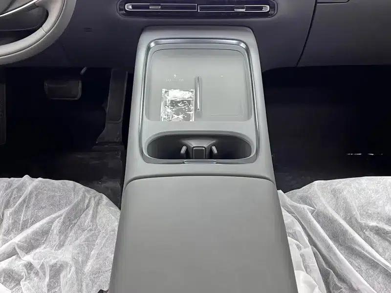 XPeng P7+ 2024 Model: Pure Electric with Extended Range (Max) — миниатюра 10