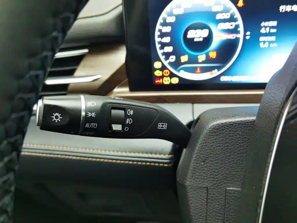 Lingyu 2021 EcoBoost 225 Premium PLUS 6-seater — миниатюра 21