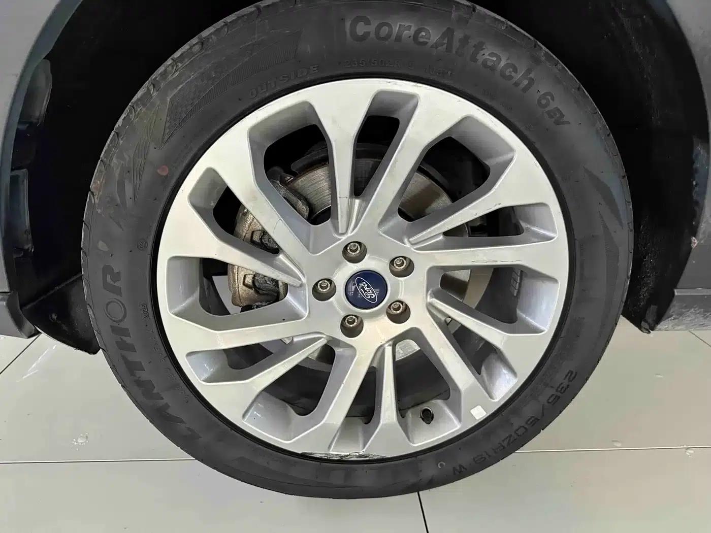 Lingyu 2021 EcoBoost 225 Platinum Edition 5-seater — миниатюра 21