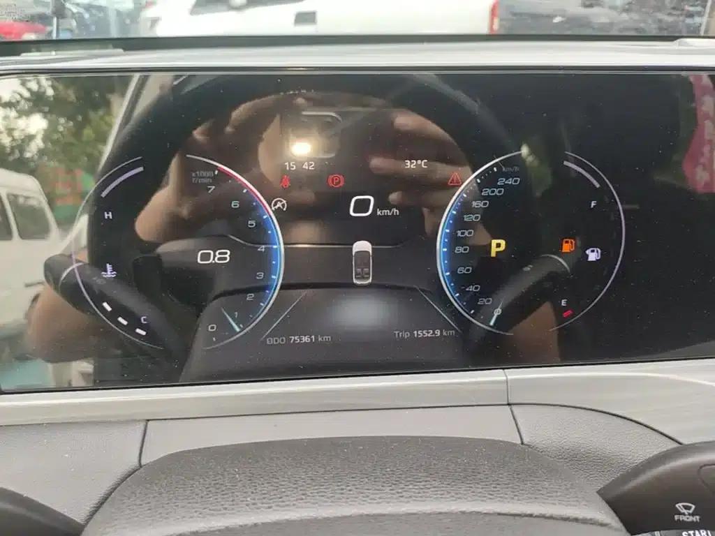 Lingyu 2021 EcoBoost 225 Platinum Edition 6-seater — миниатюра 12