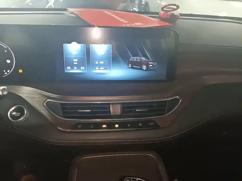 Lingyu 2021 EcoBoost 225 Premium 7-Seater — миниатюра 13