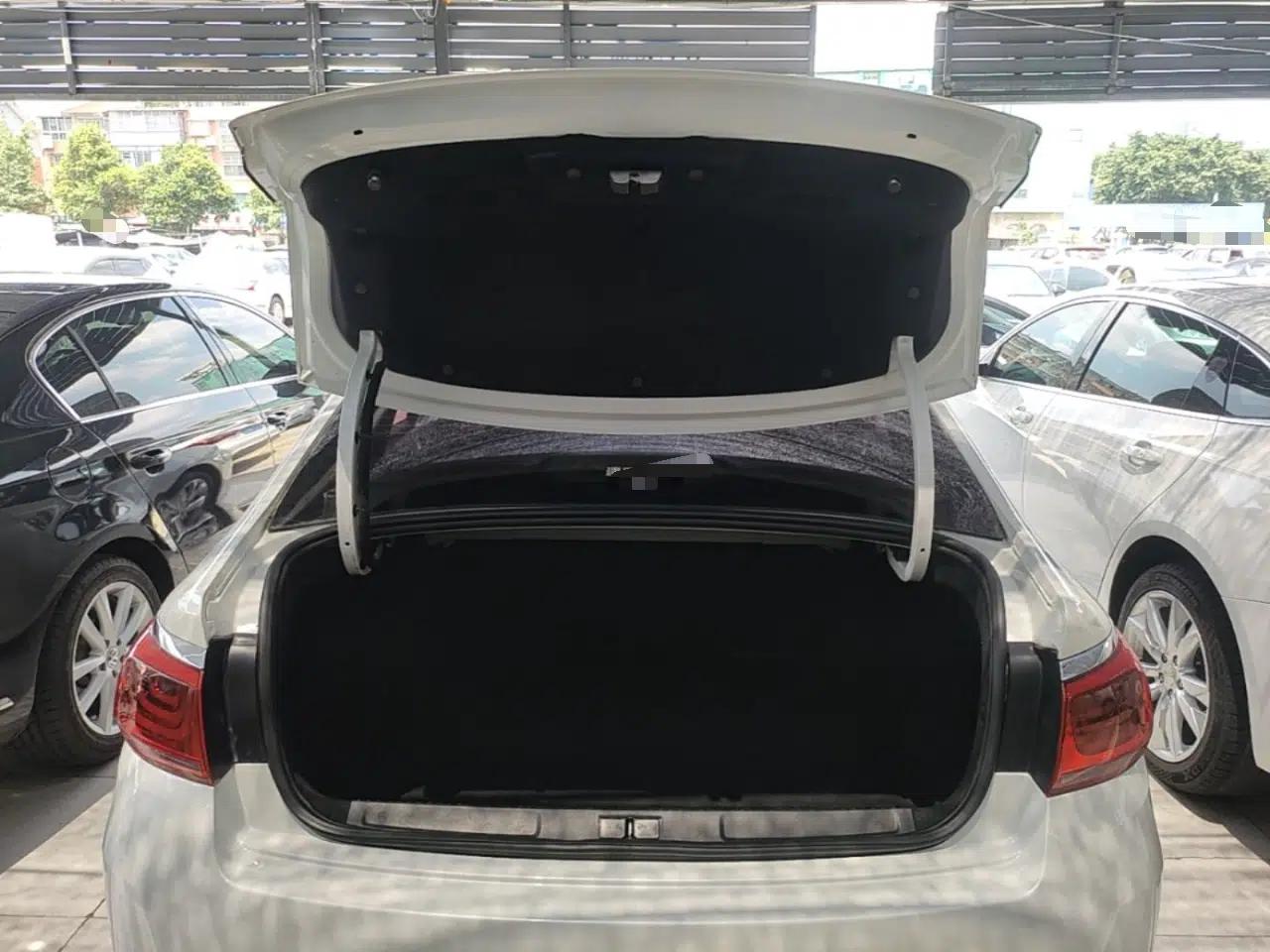 Citroen C4 Sega 2016 1.6L Automatic Comfort Model — миниатюра 22
