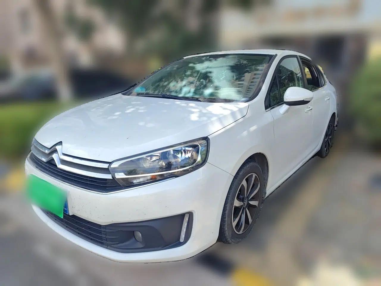 Citroen C4 Sega 2016 1.6L Manual Comfort Model — миниатюра 1