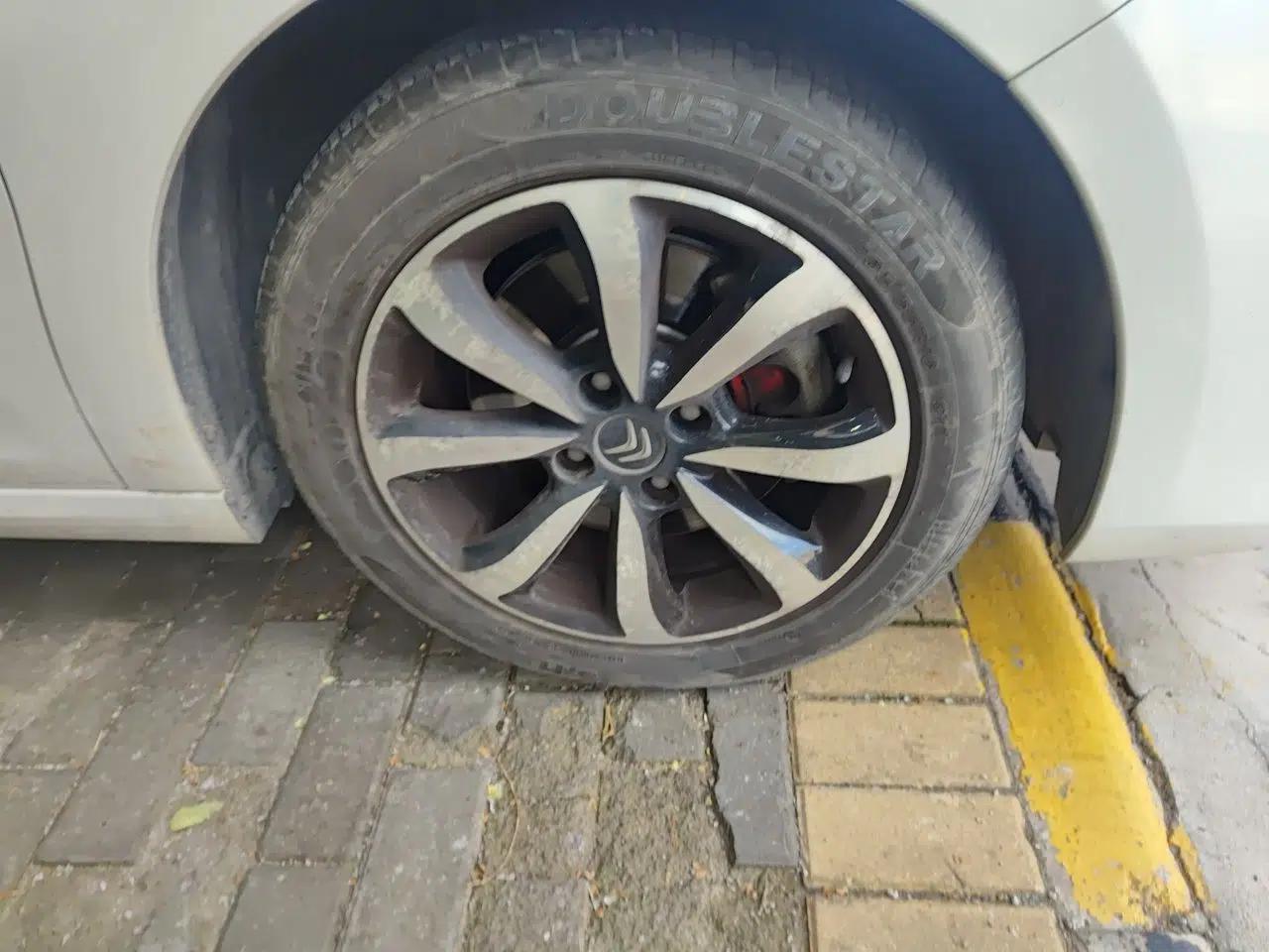 Citroen C4 Sega 2016 1.6L Manual Comfort Model — миниатюра 8