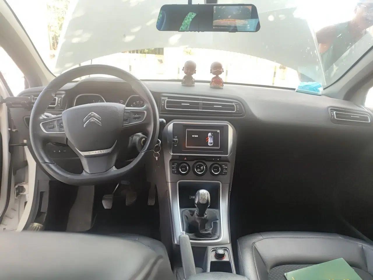 Citroen C4 Sega 2016 1.6L Manual Comfort Model — миниатюра 9