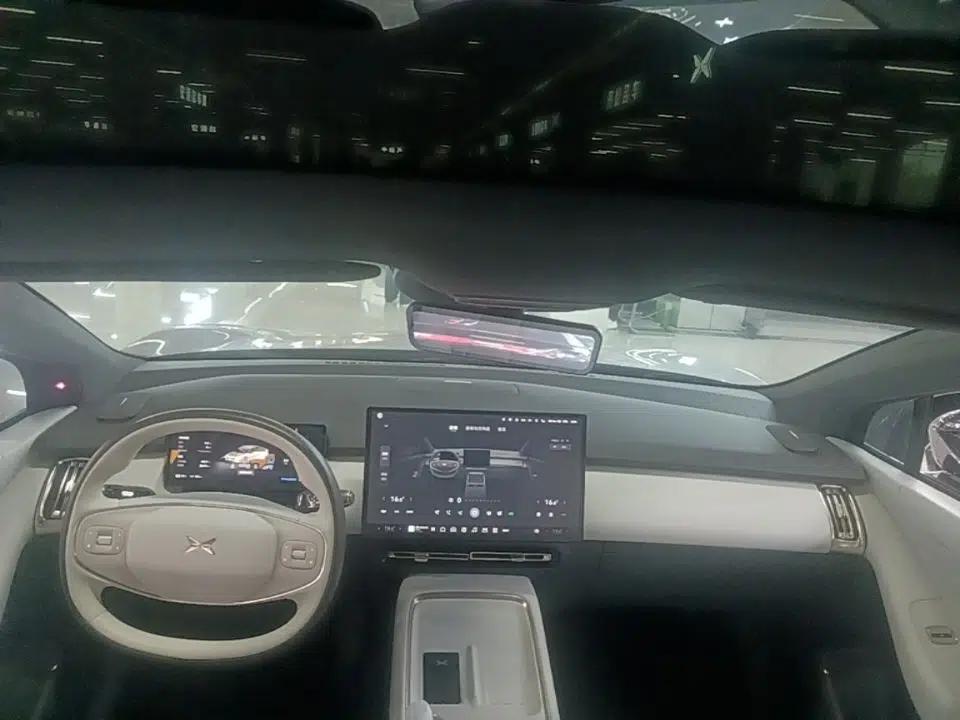 XPeng P7+ 2024 Long-Range Max — миниатюра 12