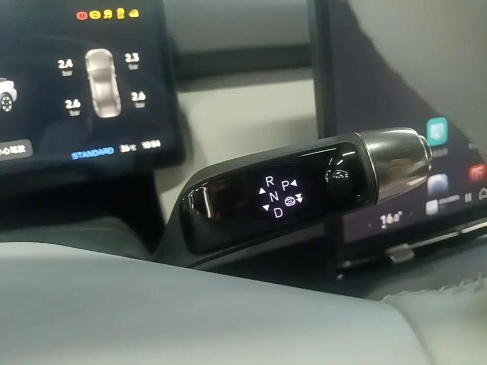 XPeng P7+ 2024 Long-Range Max — миниатюра 16