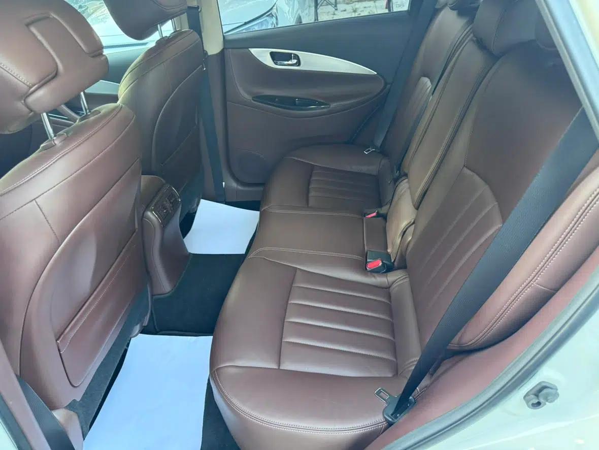 Infiniti QX50 2015 2.5L Enjoy Edition — миниатюра 14