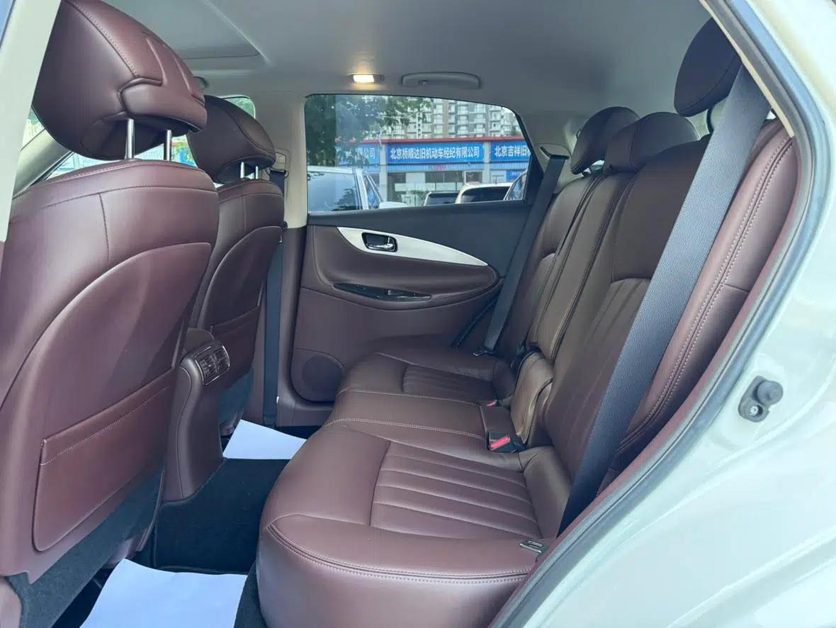 Infiniti QX50 2015 2.5L Enjoy Edition — миниатюра 6