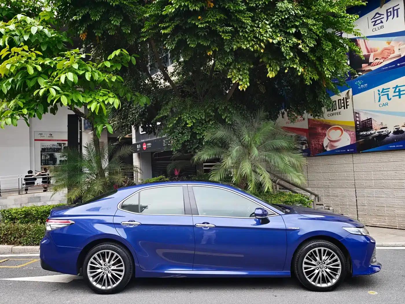 Camry 2019 Hybrid 2.5HG Luxury Edition (National V Emission Standard) — миниатюра 3