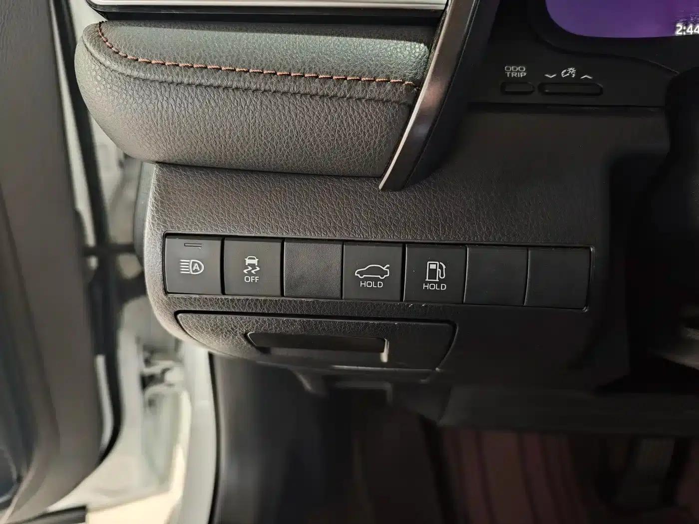 Camry 2021 Hybrid 2.5HG Luxury Edition — миниатюра 9