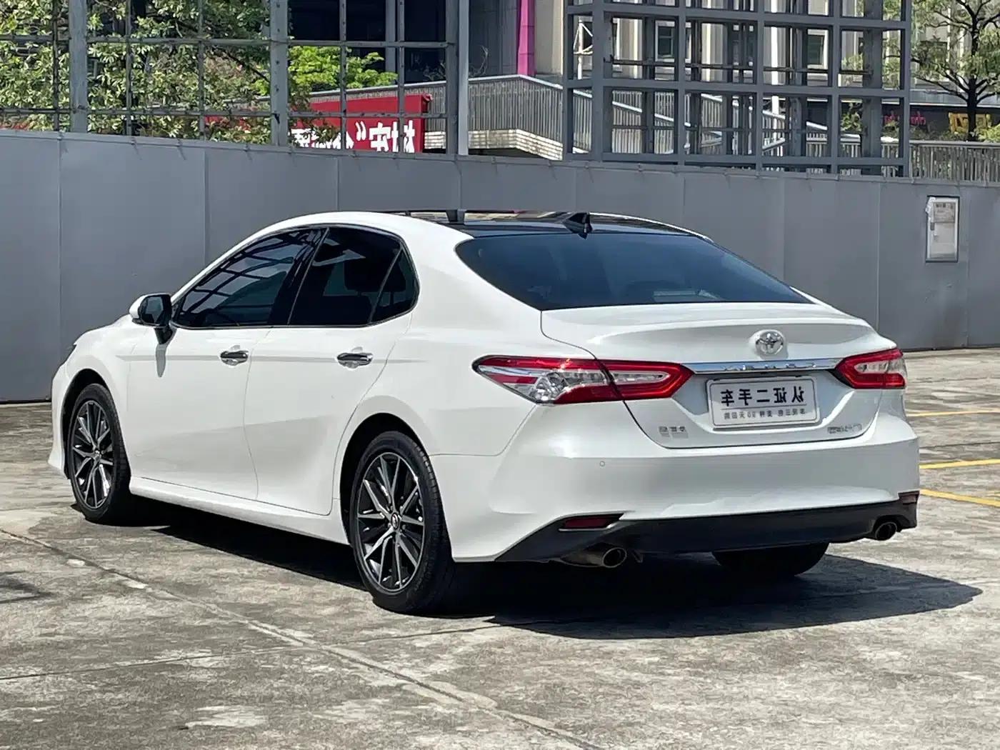 2023 Camry 2.5G Luxury Edition — миниатюра 11