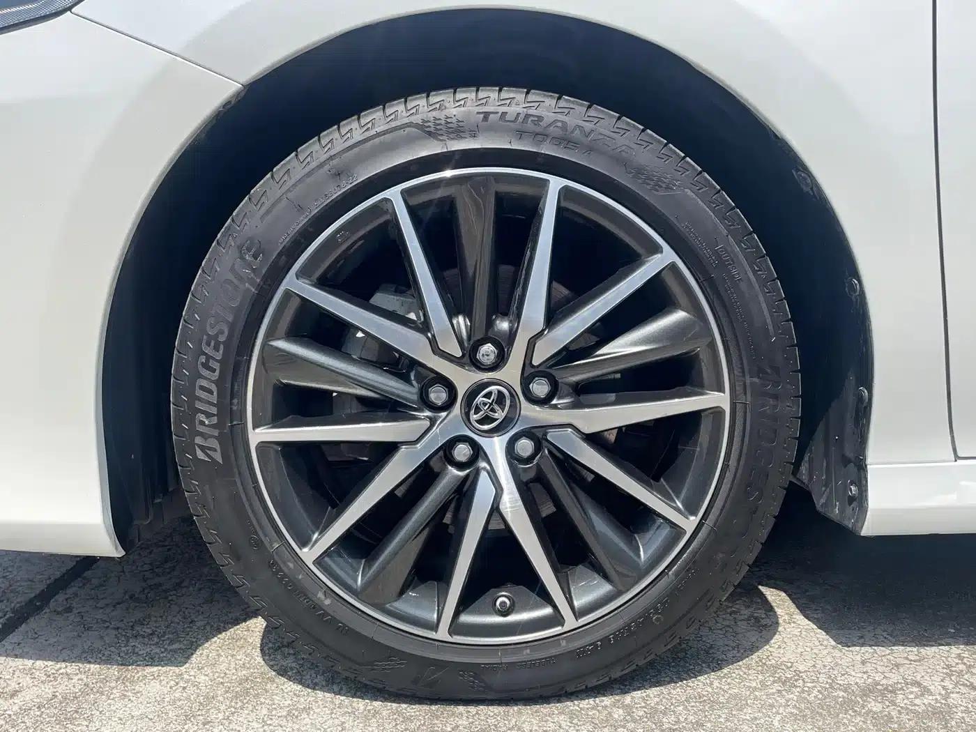 2023 Camry 2.5G Luxury Edition — миниатюра 28