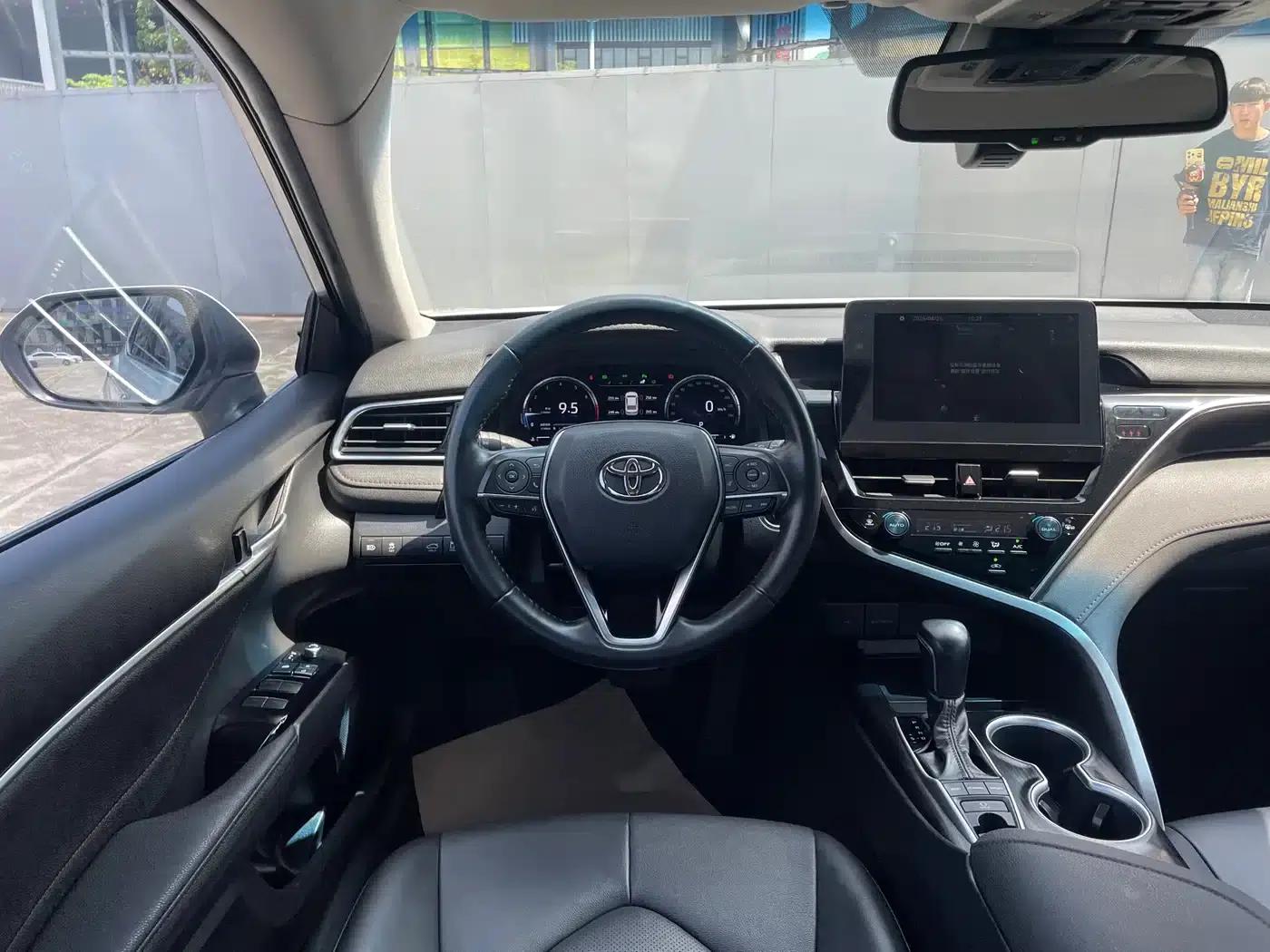 2023 Camry 2.5G Luxury Edition — миниатюра 5