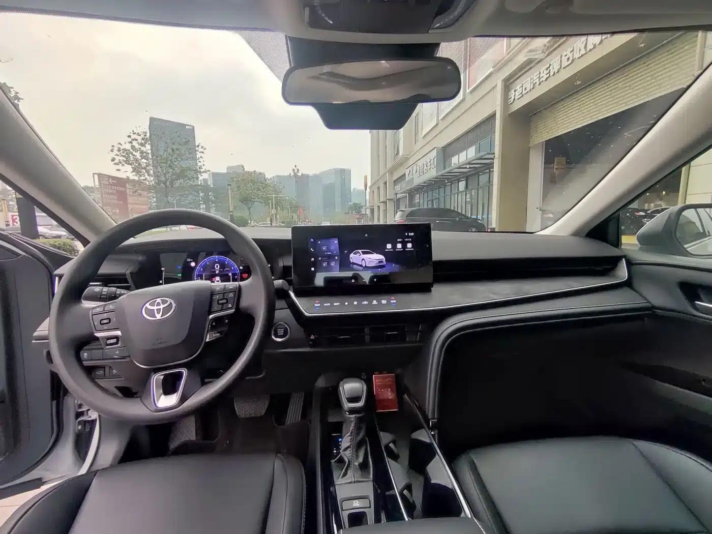 2024 Camry 2.0E Elite Edition — миниатюра 8
