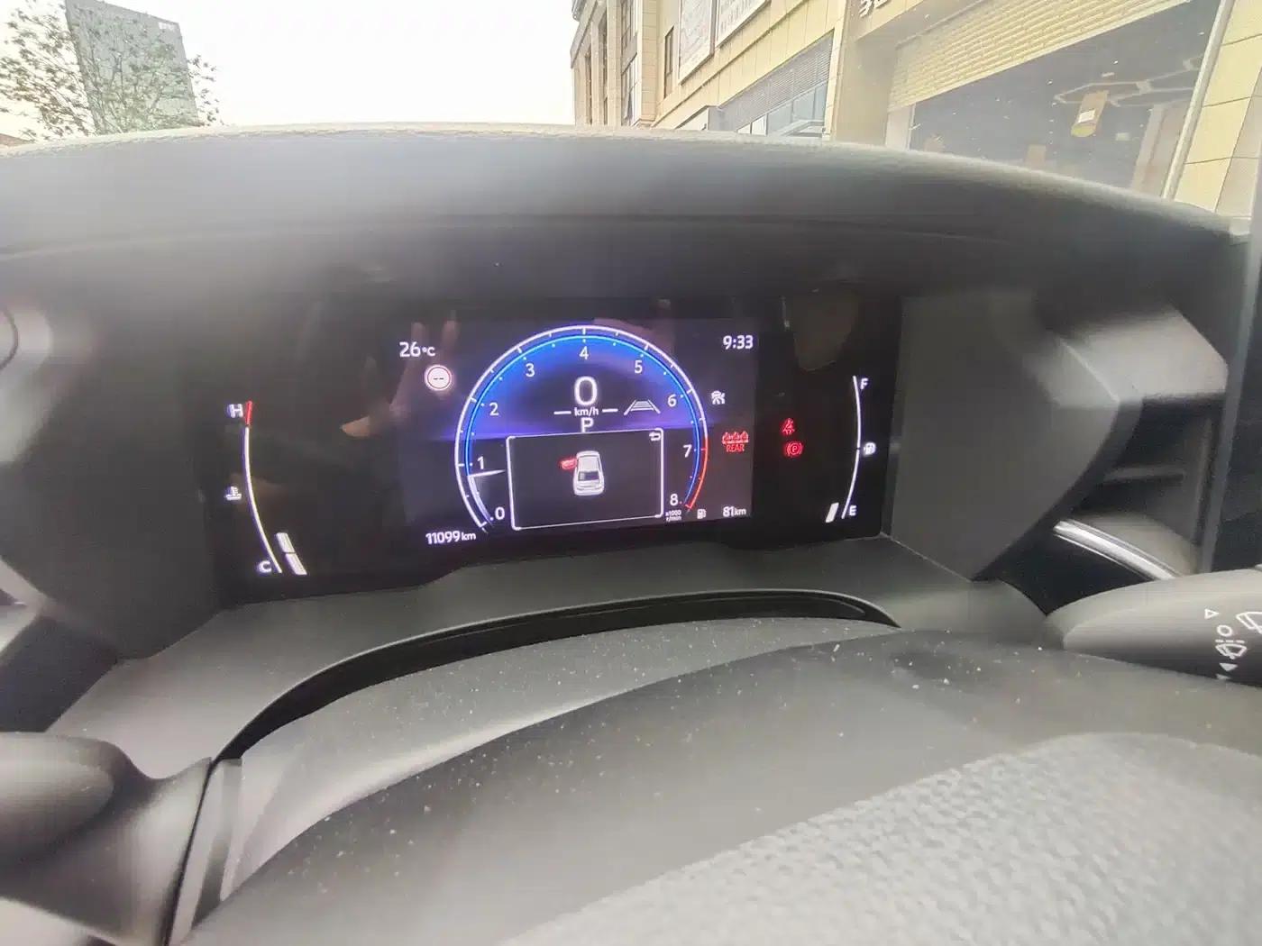2024 Camry 2.0E Elite Edition — миниатюра 9