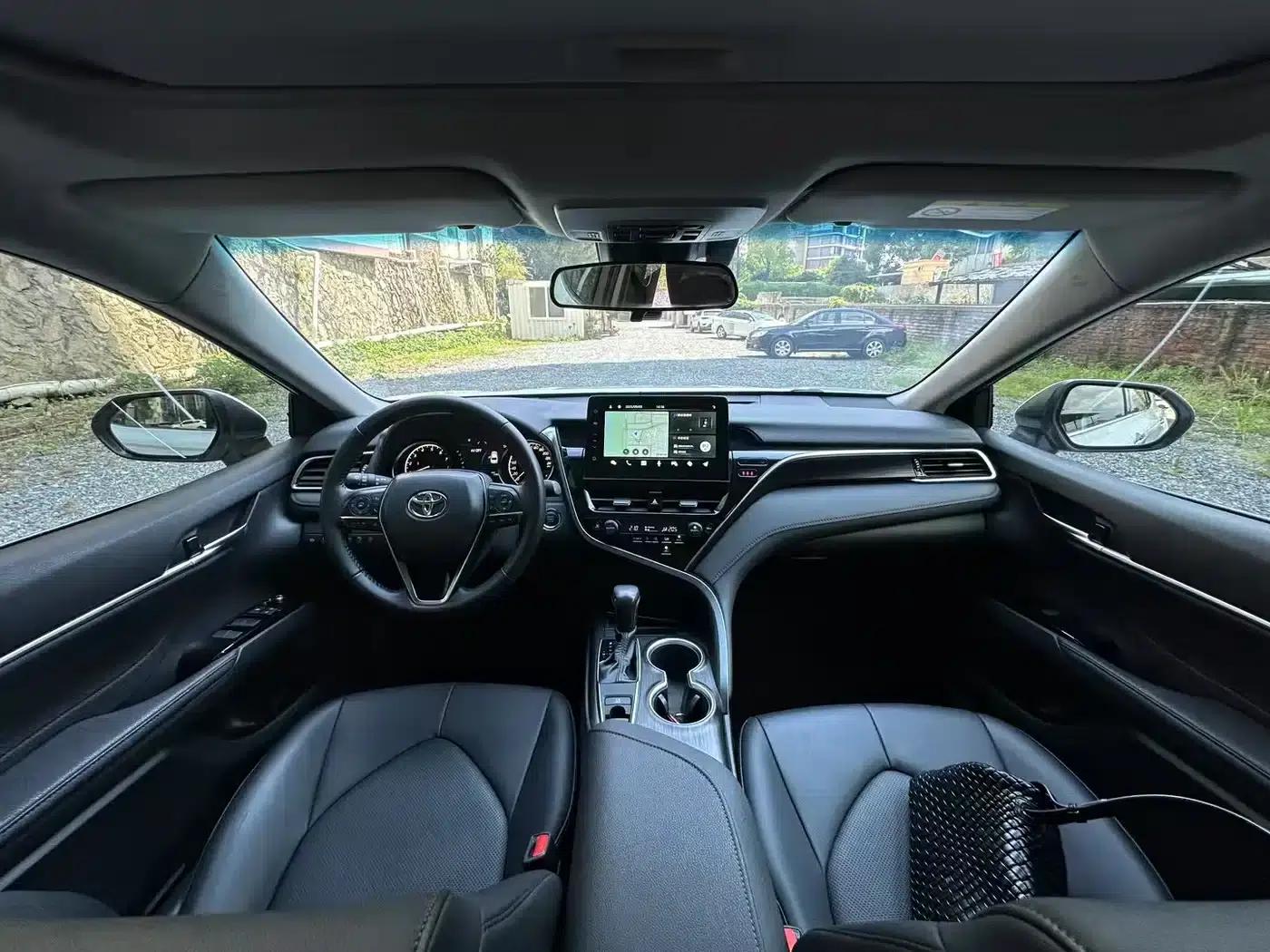 2023 Camry 2.0G Luxury Edition — миниатюра 4