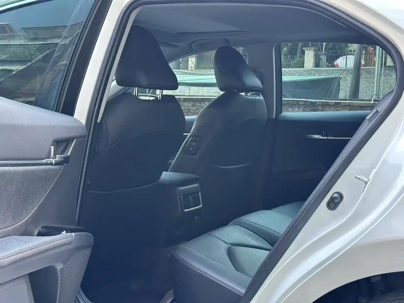 2023 Camry 2.0G Luxury Edition — миниатюра 5