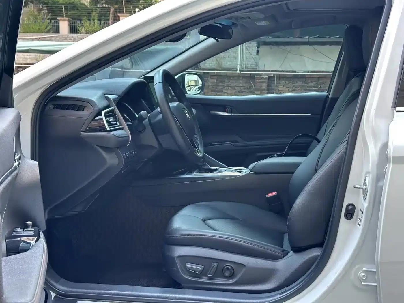 2023 Camry 2.0G Luxury Edition — миниатюра 6