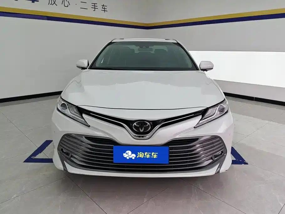 Camry 2019 Facelift 2.0G Luxury Edition — миниатюра 2