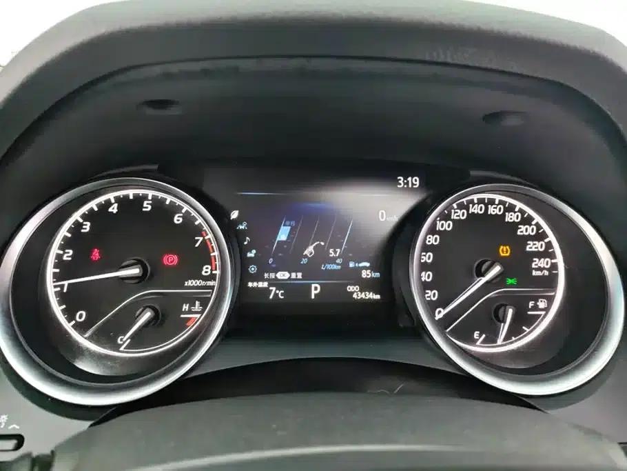 Camry 2019 Facelift 2.0G Luxury Edition — миниатюра 14