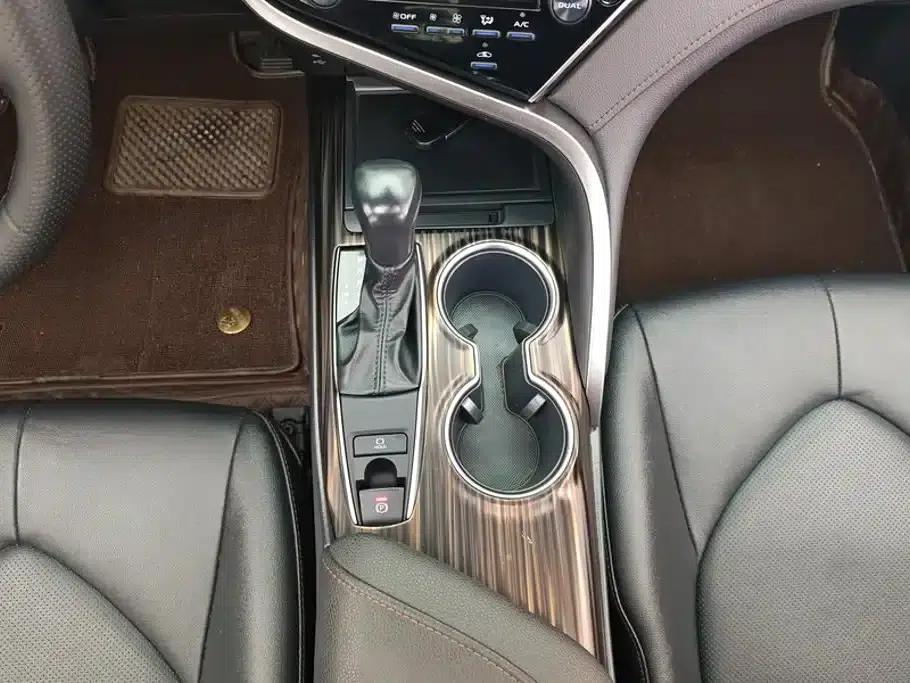 Camry 2019 Facelift 2.0G Luxury Edition — миниатюра 16