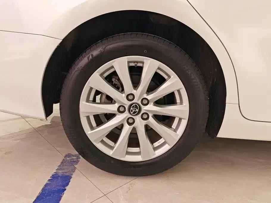 Camry 2019 Facelift 2.0G Luxury Edition — миниатюра 6