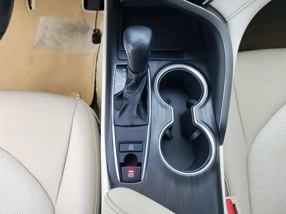 2021 Camry 2.0G Luxury Edition — миниатюра 16
